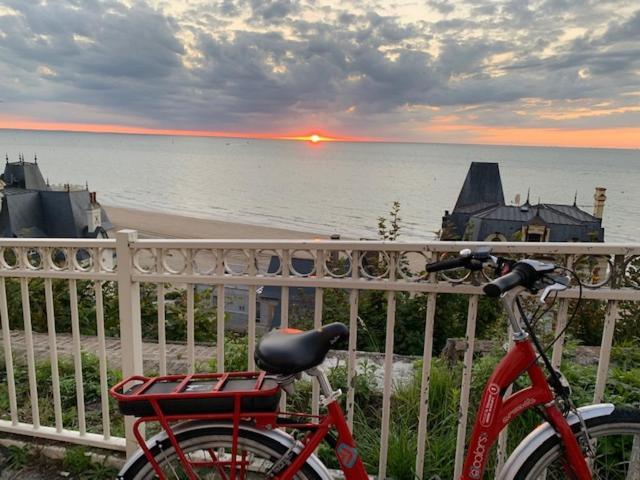 L'Appartement Vue Mer De La Villa Des Rosiers - Trouville Sur Mer Buitenkant foto