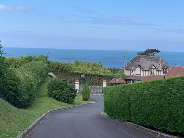 L'Appartement Vue Mer De La Villa Des Rosiers - Trouville Sur Mer Buitenkant foto